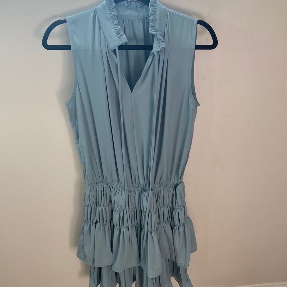 Short dress with gathered waist